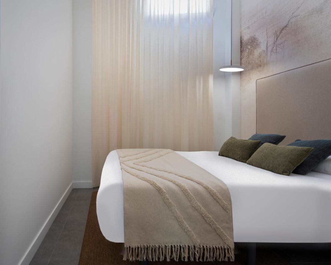 Monkeys Apartments Trastamara Billiard Room 세비야 외부 사진